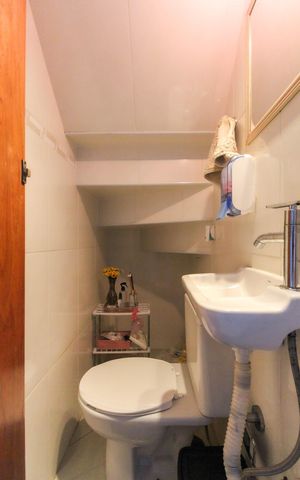 Casa à venda com 205m², 4 quartos e 2 vagasLavabo Casa 2