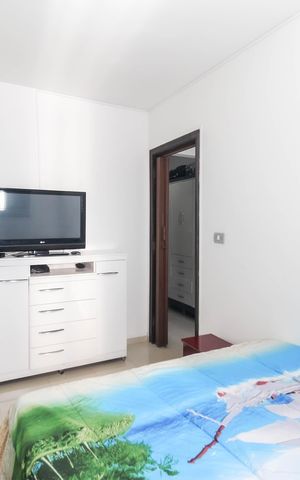 Casa à venda com 205m², 4 quartos e 2 vagasQuarto 1 Casa 1