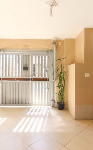 Casa à venda com 205m², 4 quartos e 2 vagasGaragem Casa 1