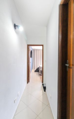 Casa à venda com 205m², 4 quartos e 2 vagasCorredor Casa 2