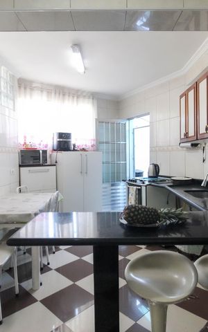 Casa à venda com 205m², 4 quartos e 2 vagasCozinha Casa 1