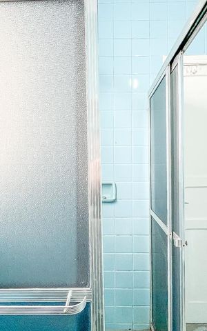 Casa à venda com 112m², 3 quartos e 1 vaga Casa à venda com 112m², 3 quartos e 1 vagaBanheiro