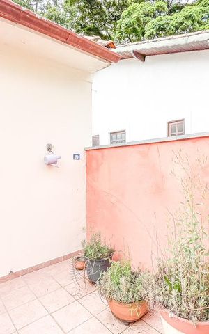 Casa à venda com 112m², 3 quartos e 1 vaga Casa à venda com 112m², 3 quartos e 1 vagaSacada