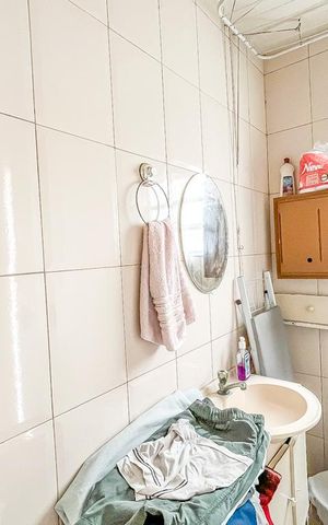 Casa à venda com 112m², 3 quartos e 1 vaga Casa à venda com 112m², 3 quartos e 1 vagaBanheiro de serviço