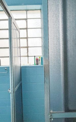 Casa à venda com 112m², 3 quartos e 1 vaga Casa à venda com 112m², 3 quartos e 1 vagaBanheiro