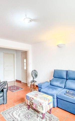 Casa à venda com 112m², 3 quartos e 1 vaga Casa à venda com 112m², 3 quartos e 1 vagaSala