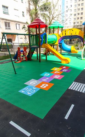 Apartamento à venda com 49m², 2 quartos e 1 vaga Apartamento à venda com 49m², 2 quartos e 1 vagaÁrea comum - Playground