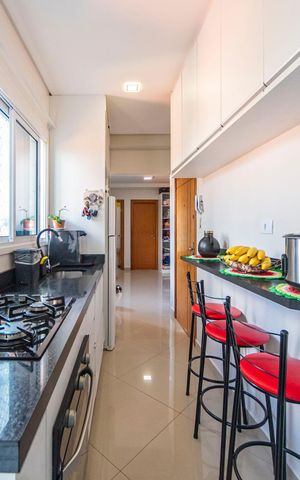 Apartamento à venda com 106m², 2 quartos e 1 vaga Apartamento à venda com 106m², 2 quartos e 1 vagaCozinha