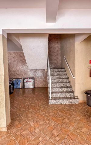 Apartamento à venda com 106m², 2 quartos e 1 vaga Apartamento à venda com 106m², 2 quartos e 1 vagaGaragem