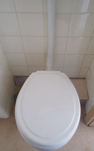 Apartamento à venda com 83m², 2 quartos e sem vagaBanheiro de serviço