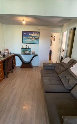 Casa à venda com 80m², 2 quartos e 3 vagas