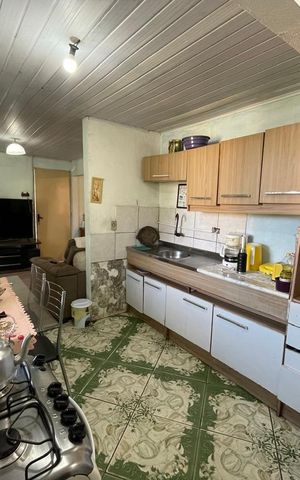 Casa à venda com 80m², 2 quartos e 3 vagas
