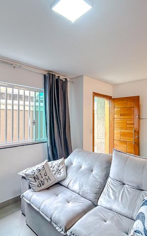 Casa de condomínio à venda com 116m², 2 quartos e 2 vagasSala