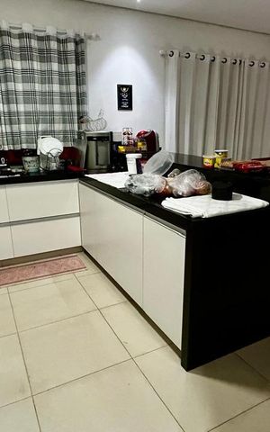 Casa à venda com 121m², 3 quartos e 3 vagas Casa à venda com 121m², 3 quartos e 3 vagasCozinha