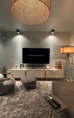 Casa à venda com 308m², 3 quartos e 2 vagas Casa à venda com 308m², 3 quartos e 2 vagasSala