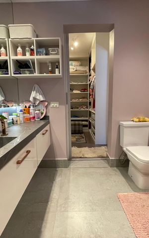 Casa à venda com 308m², 3 quartos e 2 vagas Casa à venda com 308m², 3 quartos e 2 vagasBanheiro da Suíte 3