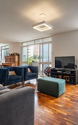 Apartamento à venda com 258m², 4 quartos e 2 vagasSala