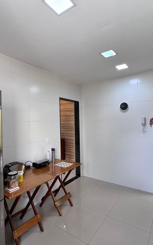 Apartamento à venda com 367m², 4 quartos e 3 vagas Apartamento à venda com 367m², 4 quartos e 3 vagasCozinha
