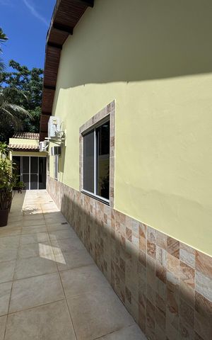 Apartamento à venda com 367m², 4 quartos e 3 vagas Apartamento à venda com 367m², 4 quartos e 3 vagasÁrea externa