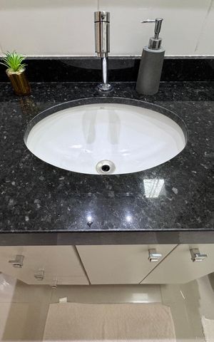 Apartamento à venda com 367m², 4 quartos e 3 vagas Apartamento à venda com 367m², 4 quartos e 3 vagasBanheiro Social