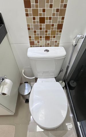 Apartamento à venda com 367m², 4 quartos e 3 vagas Apartamento à venda com 367m², 4 quartos e 3 vagasBanheiro Social