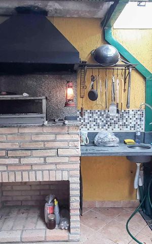 Casa à venda com 200m², 4 quartos e 3 vagas