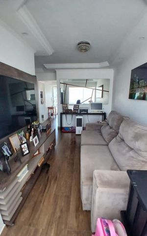Apartamento à venda com 120m², 2 quartos e 2 vagas Apartamento à venda com 120m², 2 quartos e 2 vagasSala