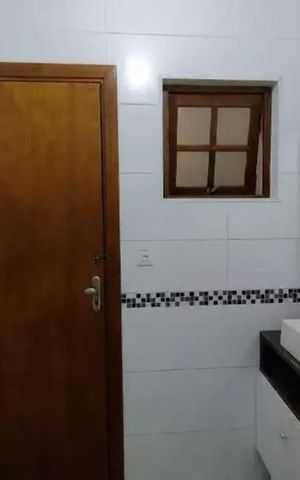 Casa à venda com 240m², 4 quartos e 2 vagas