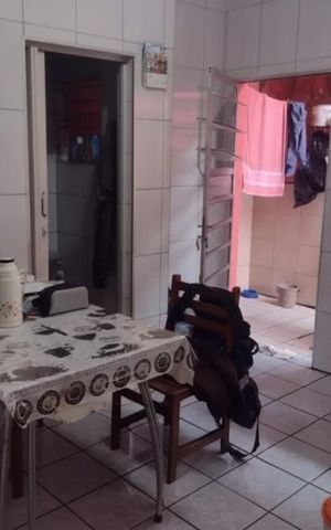 Casa à venda com 240m², 4 quartos e 2 vagas