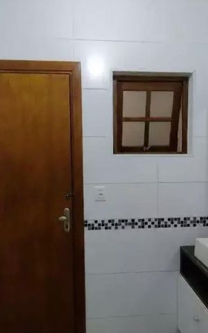 Casa à venda com 240m², 4 quartos e 2 vagas