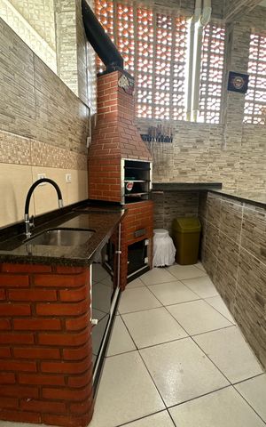 Casa à venda com 210m², 2 quartos e 2 vagas Casa à venda com 210m², 2 quartos e 2 vagasChurrasqueira
