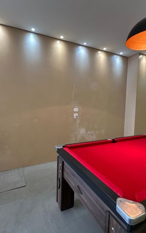 Casa à venda com 210m², 2 quartos e 2 vagas Casa à venda com 210m², 2 quartos e 2 vagasChurrasqueira