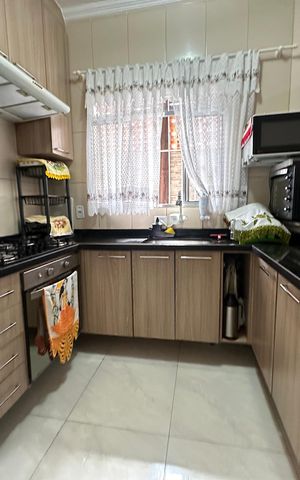 Casa à venda com 210m², 2 quartos e 2 vagas Casa à venda com 210m², 2 quartos e 2 vagasCozinha