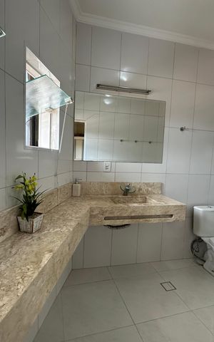 Casa à venda com 210m², 2 quartos e 2 vagas Casa à venda com 210m², 2 quartos e 2 vagasBanheiro da Suíte