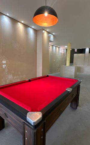 Casa à venda com 210m², 2 quartos e 2 vagas Casa à venda com 210m², 2 quartos e 2 vagasChurrasqueira