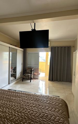 Casa à venda com 210m², 2 quartos e 2 vagas Casa à venda com 210m², 2 quartos e 2 vagasSuíte