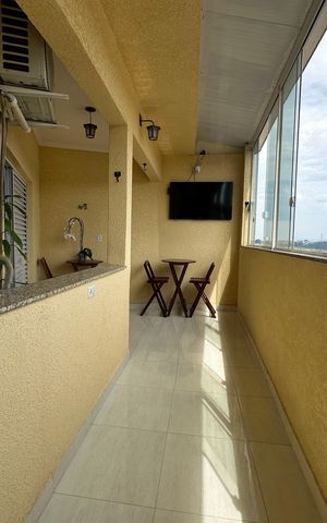 Casa à venda com 210m², 2 quartos e 2 vagas Casa à venda com 210m², 2 quartos e 2 vagasVaranda