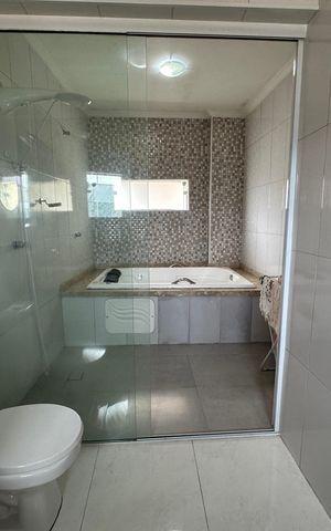 Casa à venda com 210m², 2 quartos e 2 vagas Casa à venda com 210m², 2 quartos e 2 vagasBanheiro da Suíte