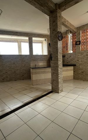 Casa à venda com 210m², 2 quartos e 2 vagas Casa à venda com 210m², 2 quartos e 2 vagasChurrasqueira