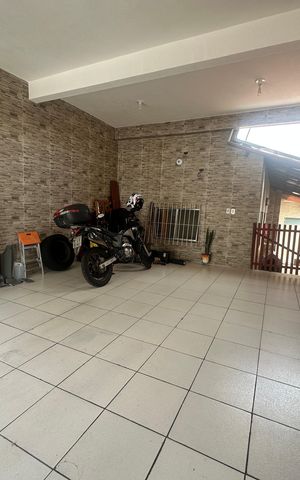 Casa à venda com 210m², 2 quartos e 2 vagas Casa à venda com 210m², 2 quartos e 2 vagasGaragem