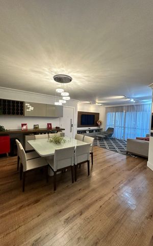 Apartamento à venda com 169m², 3 quartos e 3 vagas Apartamento à venda com 169m², 3 quartos e 3 vagasSala