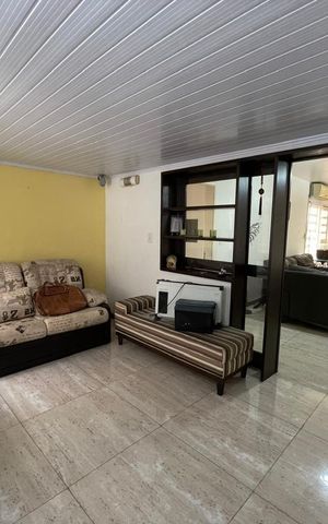 Casa à venda com 420m², 4 quartos e 2 vagas