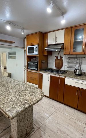 Casa à venda com 420m², 4 quartos e 2 vagas