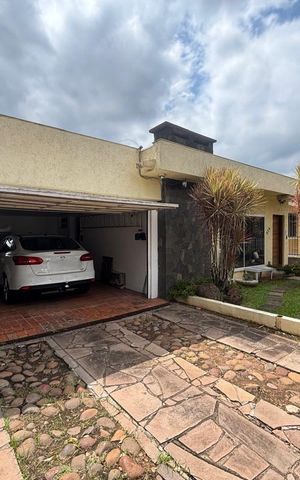 Casa à venda com 420m², 4 quartos e 2 vagas
