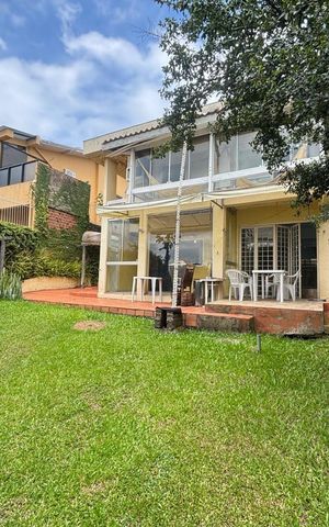 Casa à venda com 420m², 4 quartos e 2 vagas
