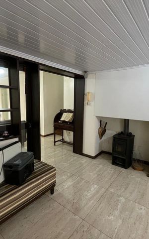 Casa à venda com 420m², 4 quartos e 2 vagas