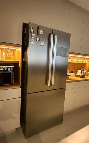 Apartamento à venda com 218m², 3 quartos e 2 vagas Apartamento à venda com 218m², 3 quartos e 2 vagasCozinha