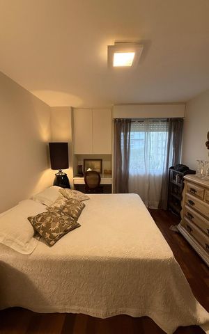 Apartamento à venda com 218m², 3 quartos e 2 vagas Apartamento à venda com 218m², 3 quartos e 2 vagasQuarto