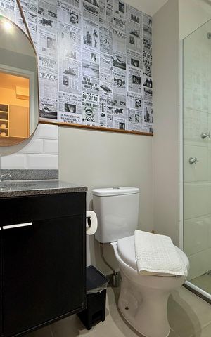 Studio para alugar com 27m², 0 quarto e sem vaga Studio para alugar com 27m², 0 quarto e sem vagaBanheiro social