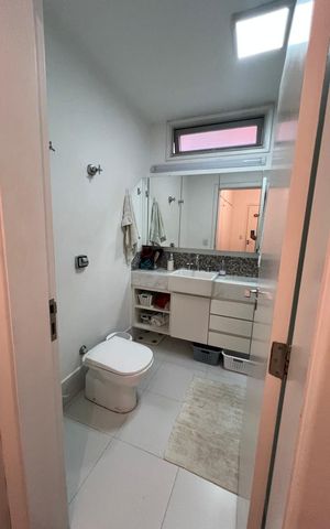 Apartamento para alugar com 142m², 3 quartos e 1 vaga Apartamento para alugar com 142m², 3 quartos e 1 vagaBanheiro